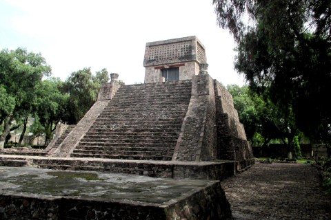Pirámide de Santa Cecilia Acatitlán - Sitios de interés - Tlalnepantla