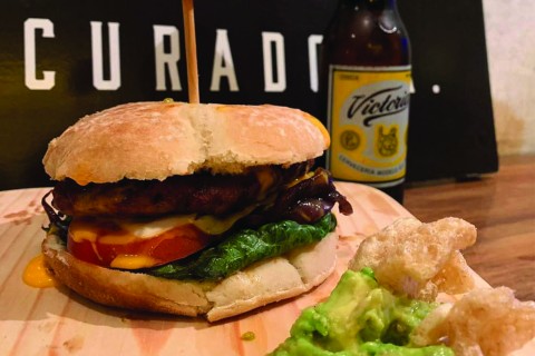 La Curadora - Vida Nocturna - Naucalpan